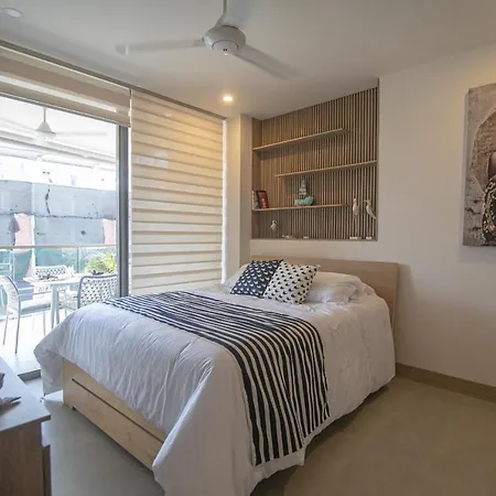 Gorgeous New Next To The Beach *