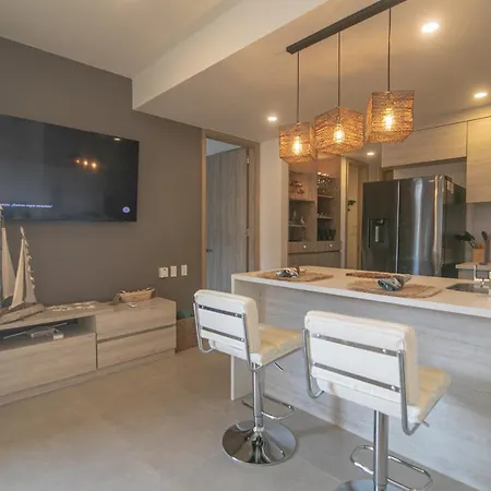 Gorgeous New Next To The Beach