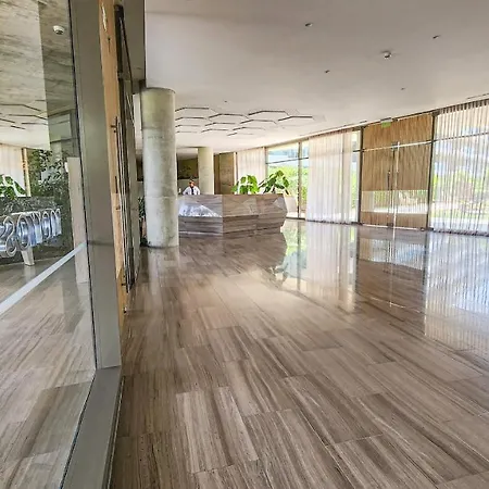Gorgeous New Next To The Beach