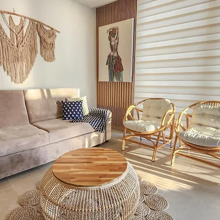 Gorgeous New Next To The Beach Apartamento *